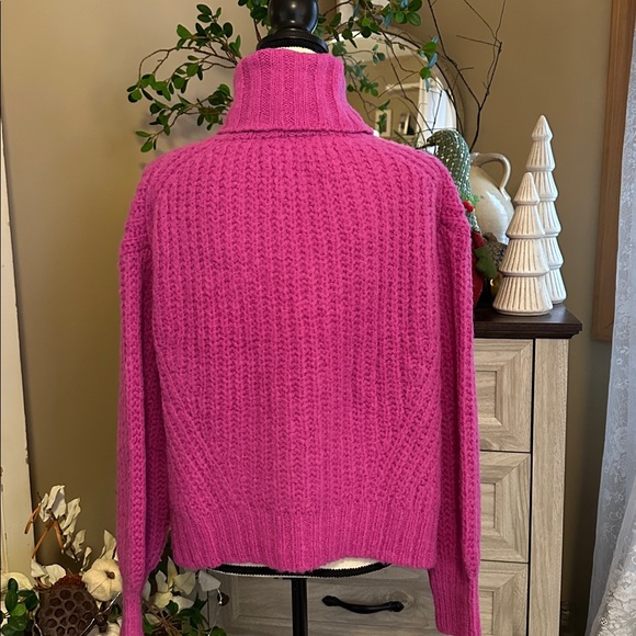 Eleven Six ALI Alpaca Sweater in Fuchsia - Picture 9 of 13